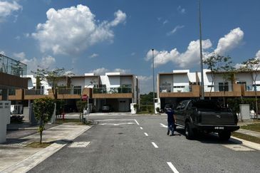 Casa Bluebell @ Cybersouth