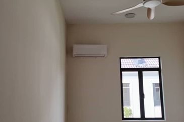 Monet Springtime @ Sunsuria City