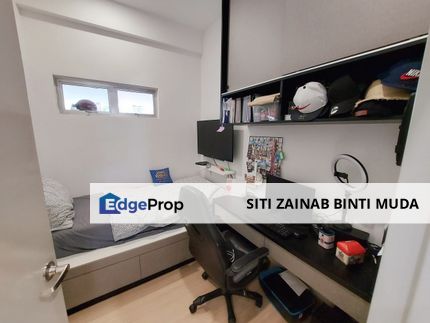 For Sale Lower unit Casa Bluebell at Cybersouth , Selangor, Dengkil