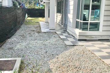 Taman Langat Utama, Bukit Changgang single storey semi detached house for sale