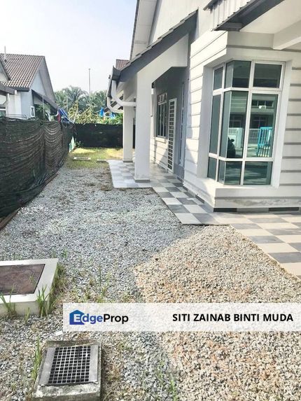 Taman Langat Utama, Bukit Changgang single storey semi detached house for sale, Selangor, Banting