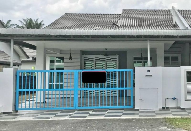 Taman Langat Utama, Bukit Changgang single storey semi detached house for sale