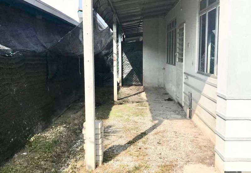 Taman Langat Utama, Bukit Changgang single storey semi detached house for sale