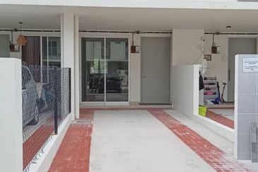 Murah Partly Furnish 💗Townhouse @ Greenwood Seraya, Salak Perdana Sepang Lower, near klia