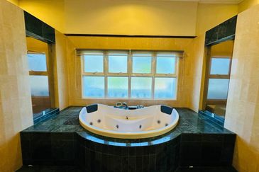 Avillion Admiral Cove