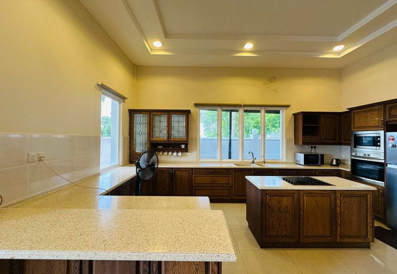 Avillion Admiral Cove