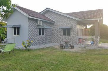 Nusa Dusun Orchard Resort, Kuala Linggi, Melaka.