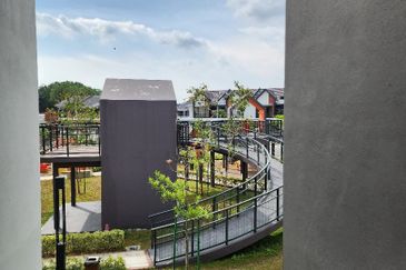 Elmina Green Three @ City of Elmina