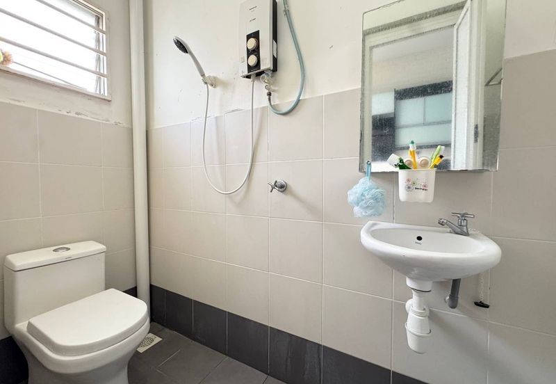 Single storey Intermediate Taman Seremban 3 Negeri Sembilan 