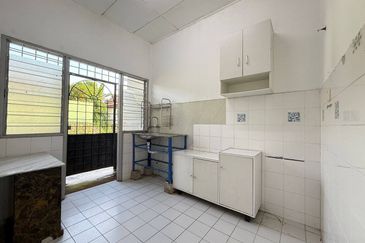 Endlot Single Storey Terrace Bandar Tasik Kesuma Beranang Selangor. 