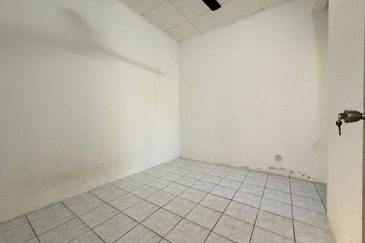 Endlot Single Storey Terrace Bandar Tasik Kesuma Beranang Selangor. 