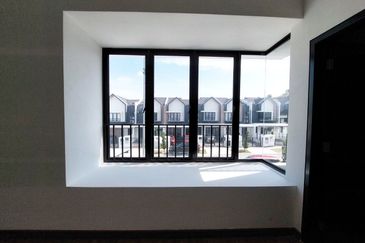 Double Storey Terrace @ Serenia Aiora, Serenia City, Sepang