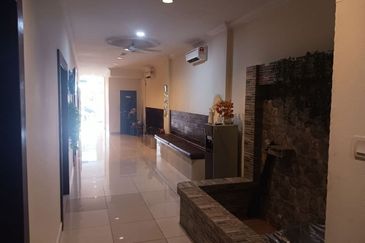 Pusat Perdagangan Seri Kembangan