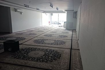 Pusat Perdagangan Seri Kembangan