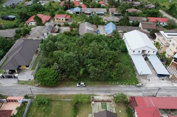 Kg Dato Abu Bakar Baginda, Bangi Tanah Lot Bungalow 
