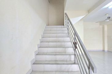 Kemuning Greenhills 3, 2 Storey Terrace,  Seksyen 32, Shah Alam