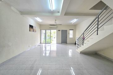 Kemuning Greenhills 3, 2 Storey Terrace,  Seksyen 32, Shah Alam