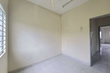 Kemuning Greenhills 3, 2 Storey Terrace,  Seksyen 32, Shah Alam