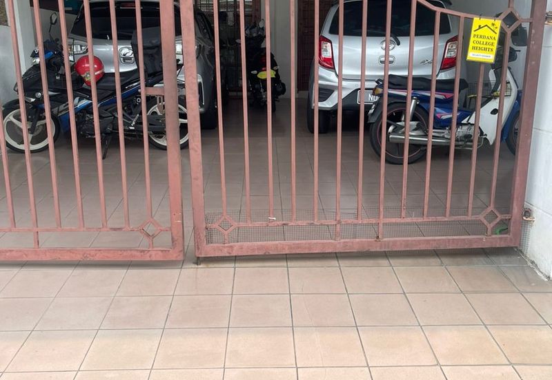 Perdana College Heights