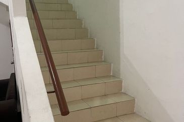 Perdana College Heights