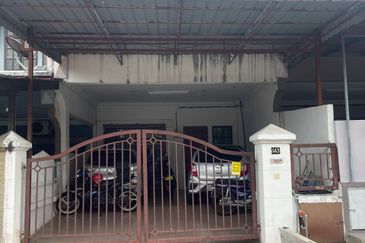 Perdana College Heights