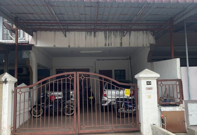 Perdana College Heights