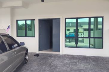 Taman Sri Makmur, Bukit Changgang, 2 Storey House