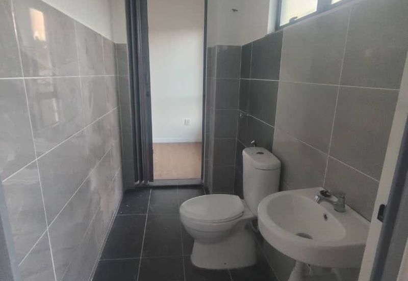 Taman Sri Makmur, Bukit Changgang, 2 Storey House