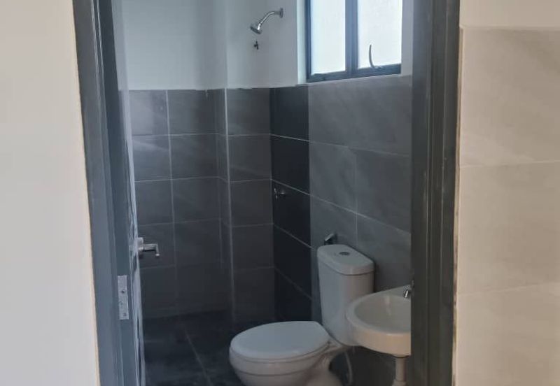 Taman Sri Makmur, Bukit Changgang, 2 Storey House