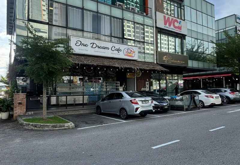 Near Kipmall, Kota Warisan, 2 Storey Shoplot