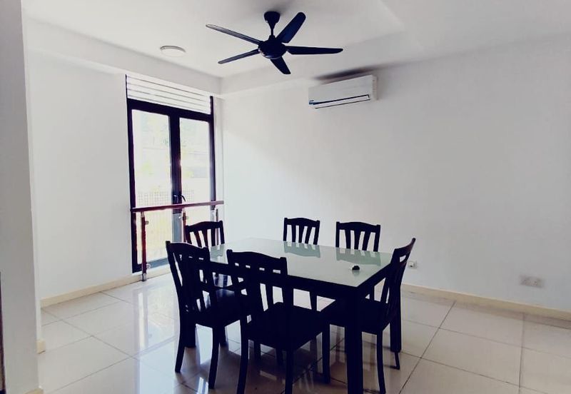 Mozart, Symphony Hills