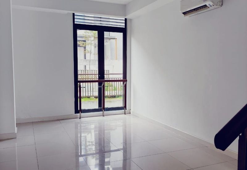 Mozart, Symphony Hills