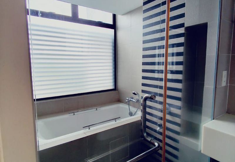 Mozart, Symphony Hills