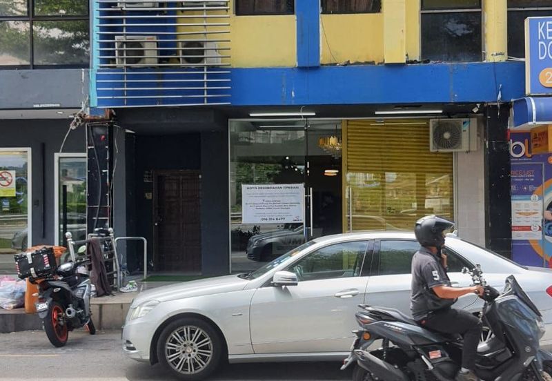 Ground Floor Shoplot  Facing Highway, Near KTM & The Mines (Seri Kembangan)