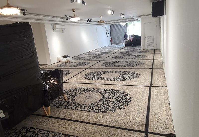 Ground Floor Shoplot  Facing Highway, Near KTM & The Mines (Seri Kembangan)