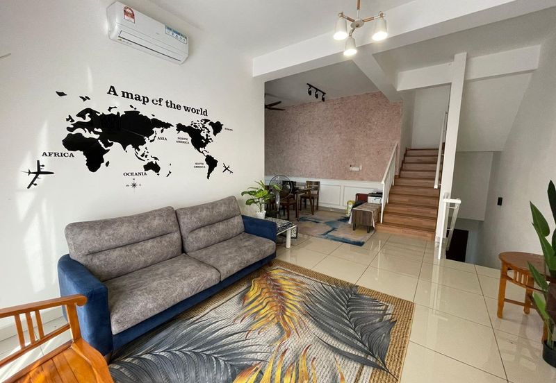 Ayden Townhouse Warisan Puteri