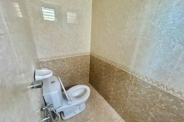 Taman Bandar Warisan Puteri, Seremban, Semi D 1.5 Tingkat For Sale