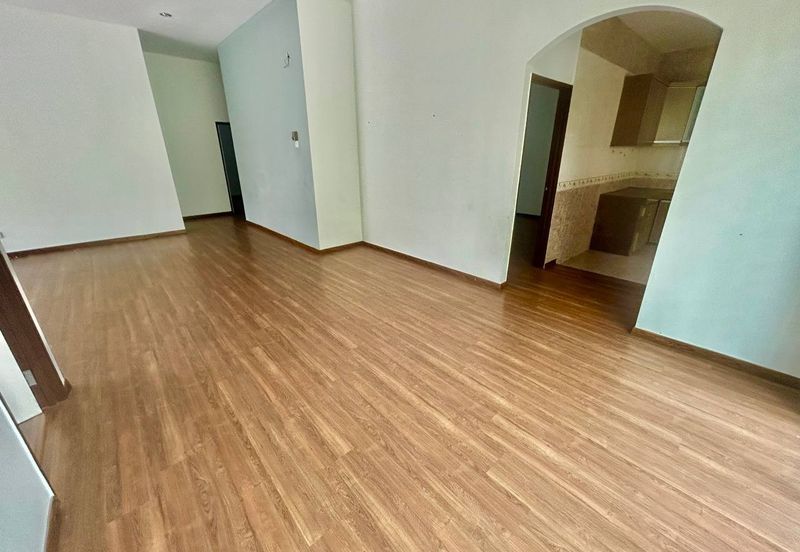 Taman Bandar Warisan Puteri, Seremban, Semi D 1.5 Tingkat For Sale