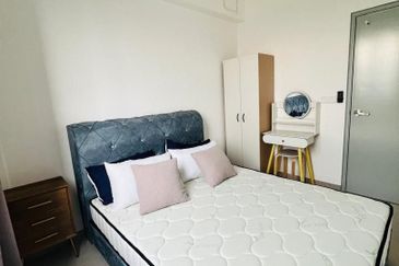 Fully Furnish Tangerine Suites bandar sunsuria,Sepang near Klia 3 Rooms