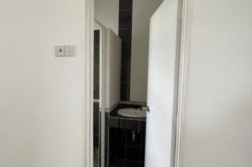 Taman desa anjung putra