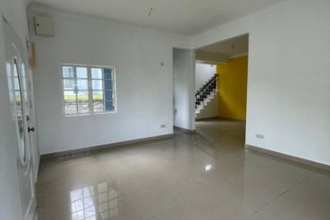 Taman desa anjung putra