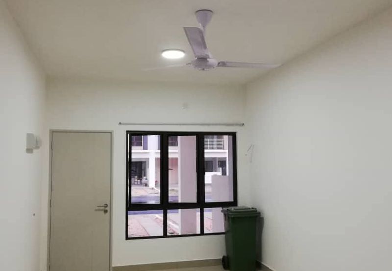 Groundfloor Townhouse Villa Kesuma,  Bandar Tasik Kesuma for SaLe