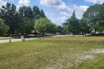 Perdana Hills ( Presint 11 )