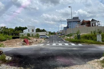 BUNGALOW LOT PuTRaJaya 💗, Presint 11 Hot Area💗