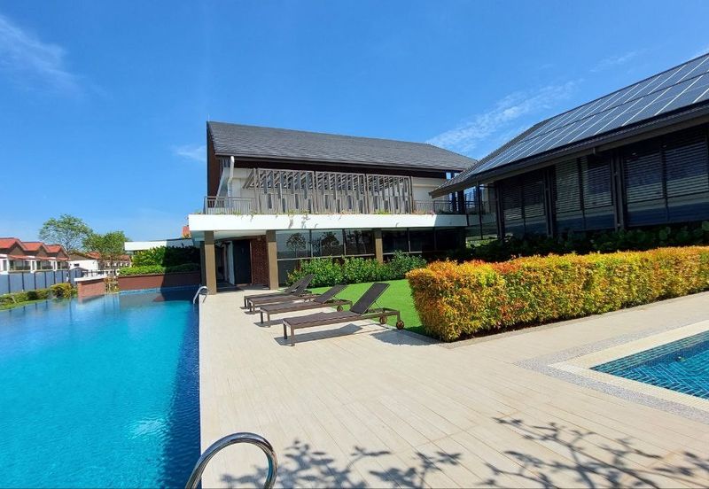 Setia Warisan Tropika (Belladonna)