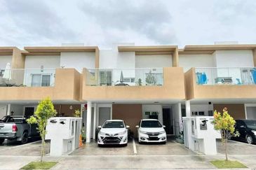 Casa Bluebell @ Cybersouth