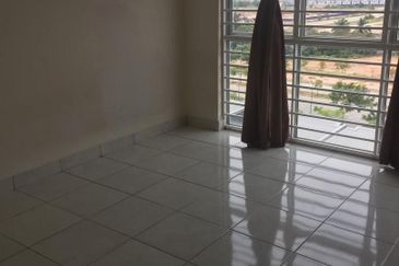 PR1MA Lakefront Homes