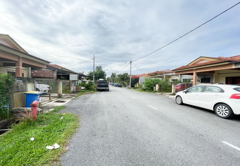 Taman Langat Utama 3 @ Jalan Halia 6