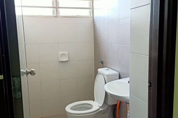 Residensi Warnasari 2