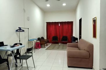 Residensi Warnasari 2